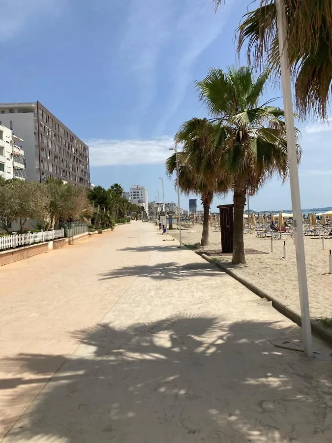 דורס Lungomare Holiday Apartments