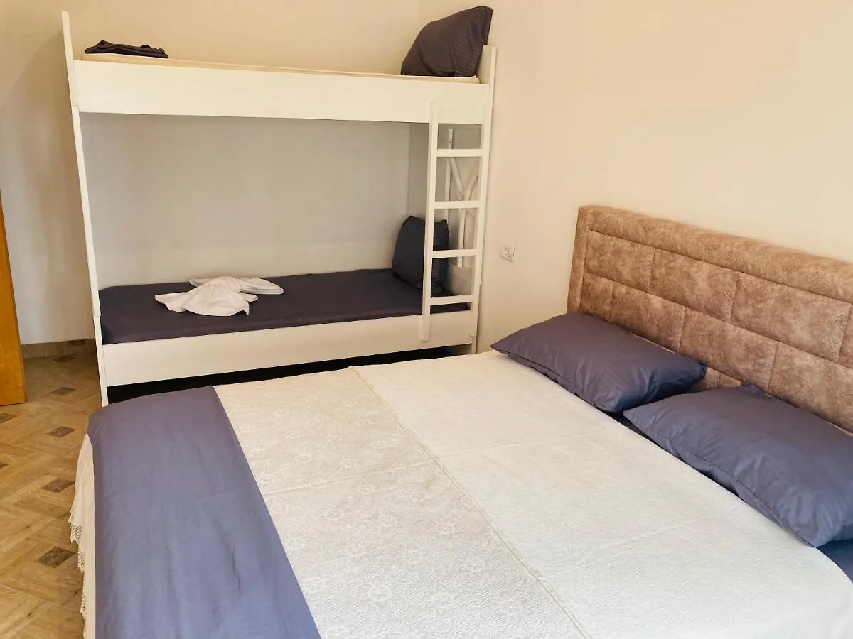 דורס Lungomare Holiday Apartments