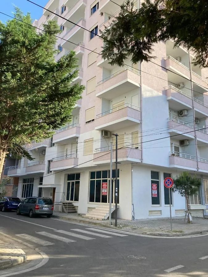 דורס Lungomare Holiday Apartments 0*,