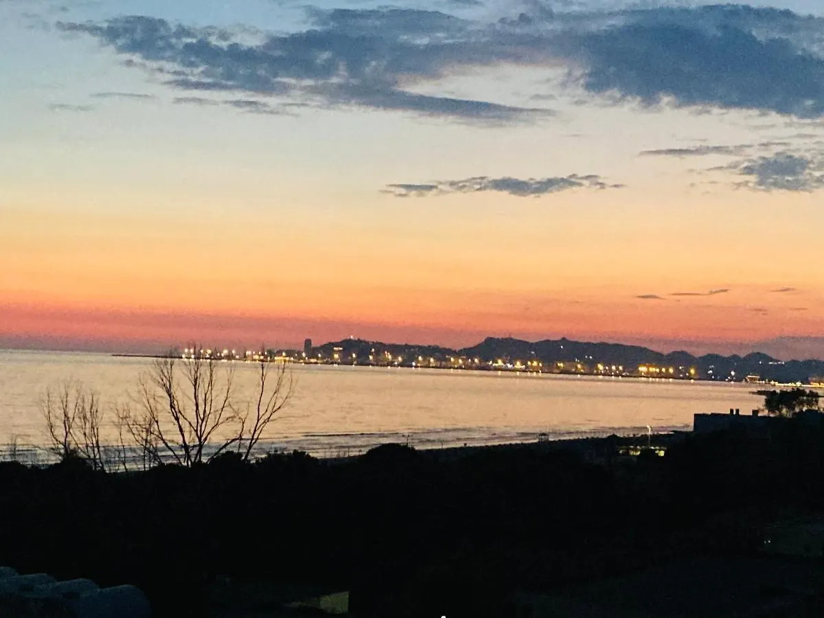 דורס Lungomare Holiday Apartments