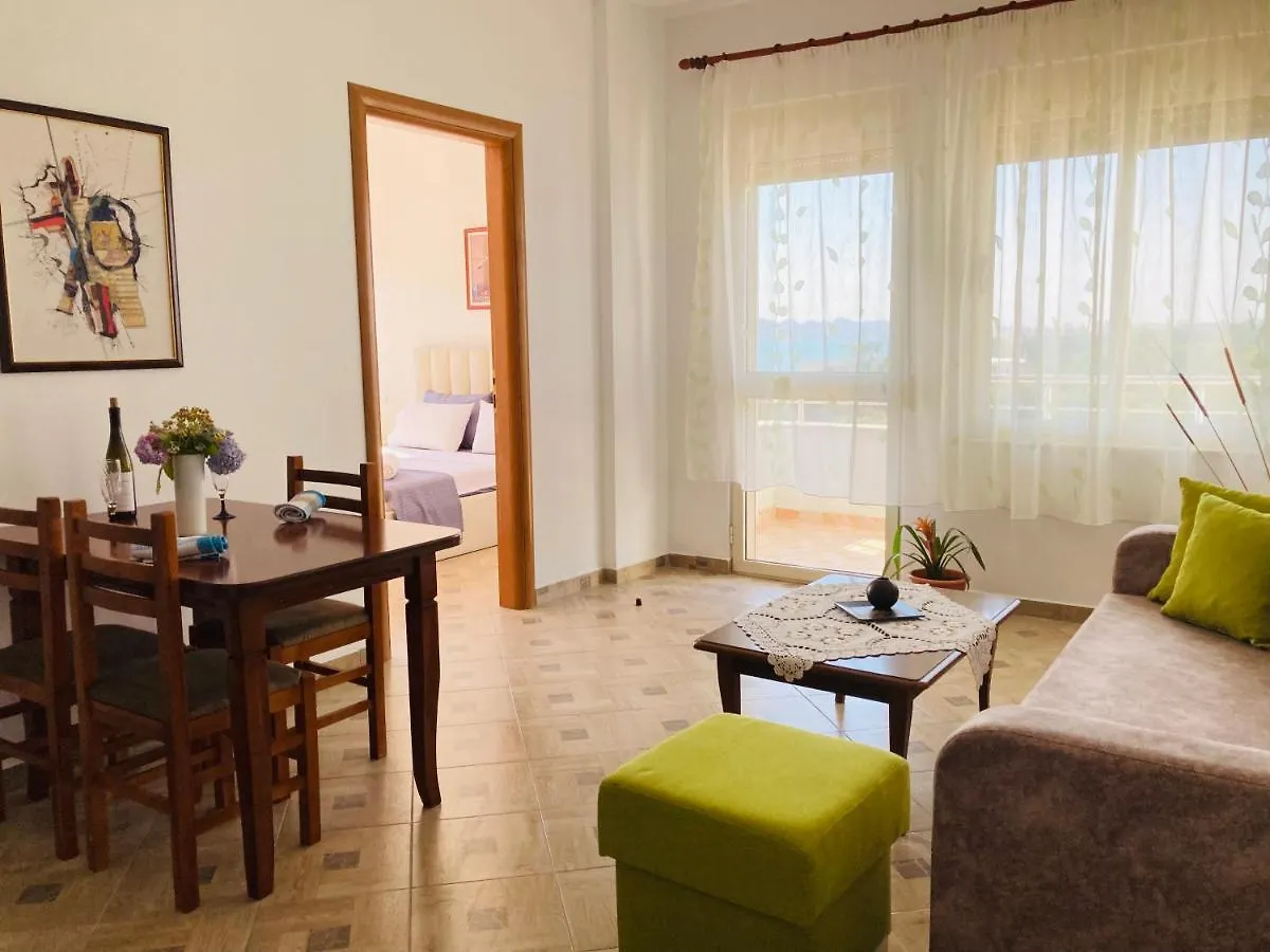 דורס Lungomare Holiday Apartments אלבניה